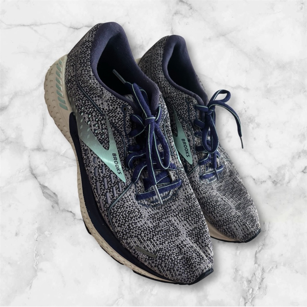 Brooks Women's Blue and Gray Athletic Shoes